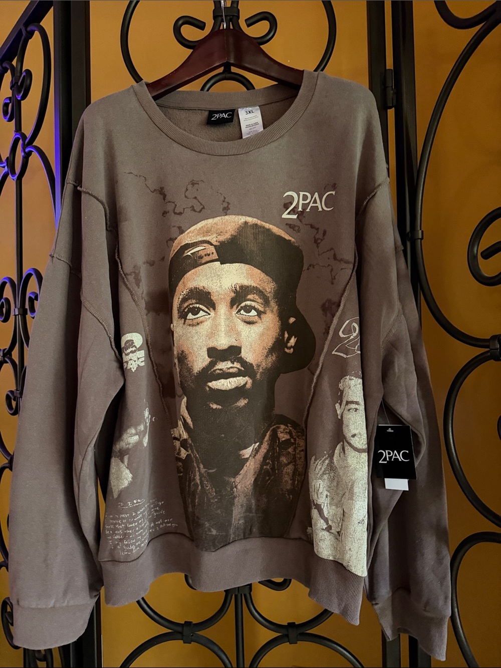 2PAC Print Sweatshirt